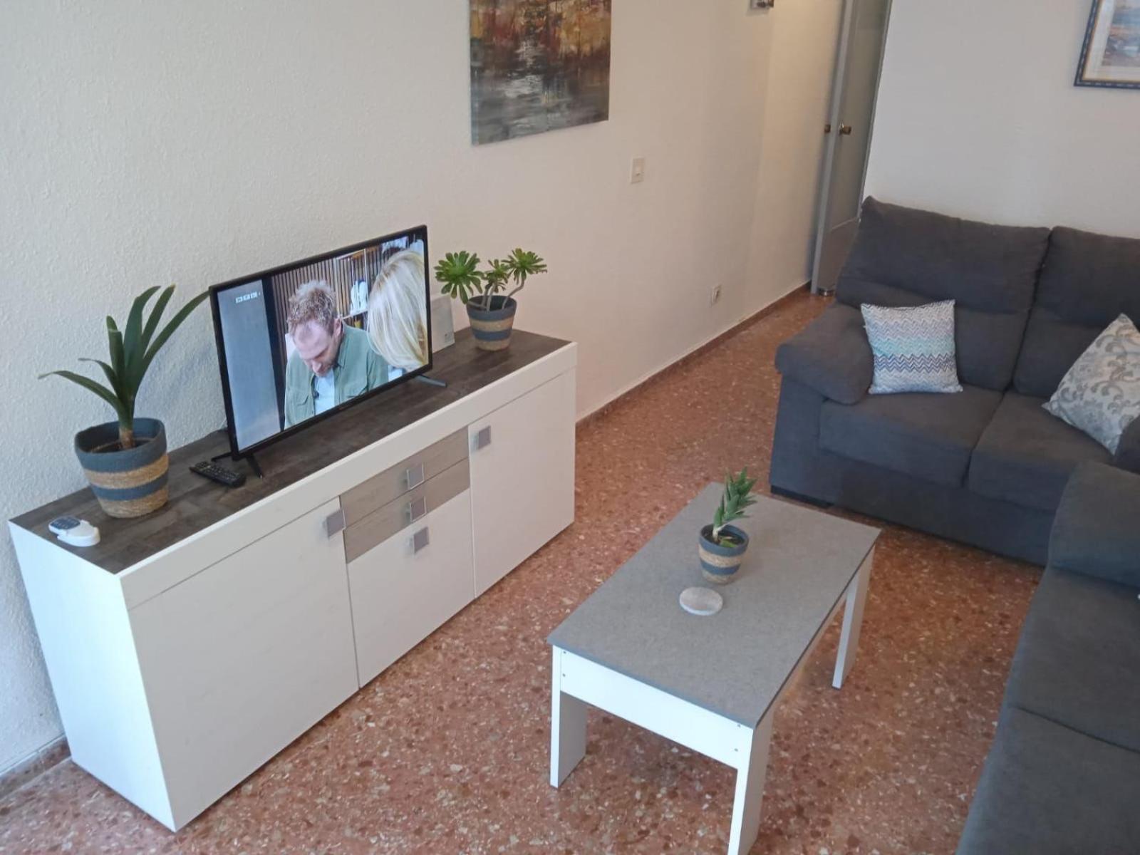 Edificio Gijon Newly Renovated Two-Bedroom Apartment Benidorm Exterior photo